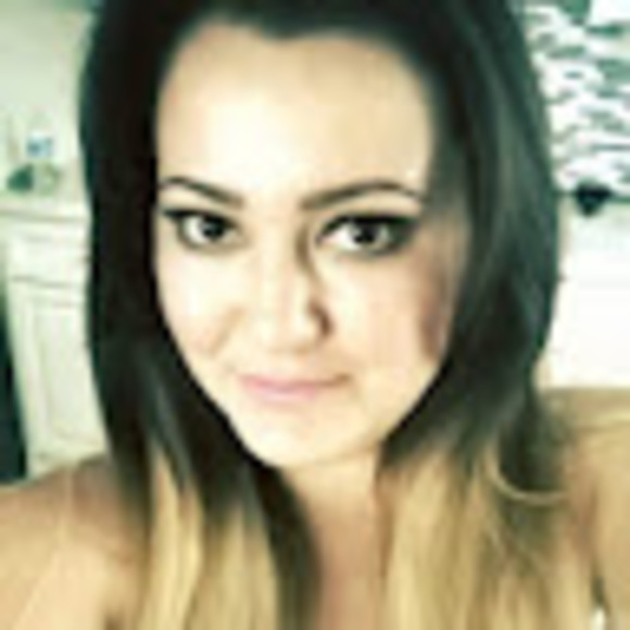 Meet your Posher, Miriam - Picture 1 of 1